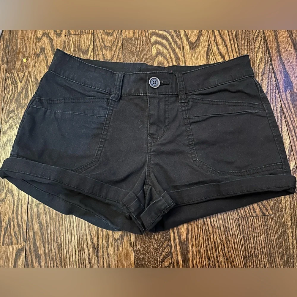Unionbay Black Low Rise Micro Shorts Y2K Indie Festival Women’s Medium 8